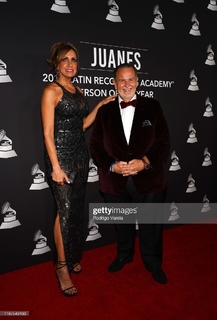 Lili Estefan feet photo thumbnail
