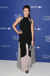 Lili Mirojnick feet photo 9
