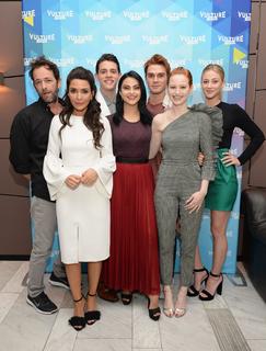 Lili Reinhart feet photo thumbnail