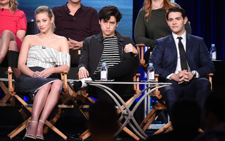 Lili Reinhart feet photo thumbnail