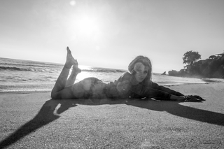 Lili Reinhart feet photo thumbnail