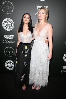 Lili Reinhart feet photo thumbnail
