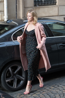 Lili Reinhart feet photo thumbnail