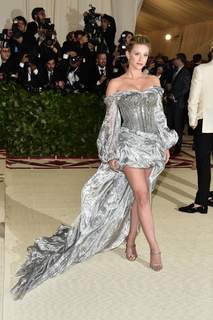 Lili Reinhart feet photo thumbnail