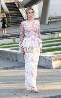 Lili Reinhart feet photo thumbnail