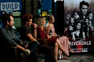 Lili Reinhart feet photo thumbnail