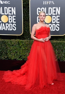 Lili Reinhart feet photo thumbnail