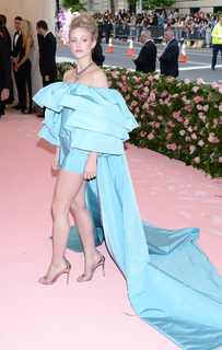 Lili Reinhart feet photo thumbnail