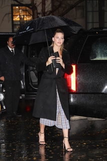 Lili Reinhart feet photo thumbnail