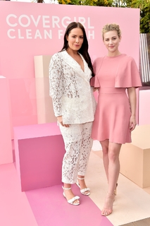 Lili Reinhart feet photo thumbnail