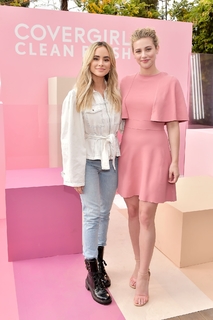 Lili Reinhart feet photo thumbnail