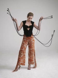 Lili Reinhart feet photo thumbnail