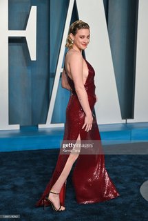 Lili Reinhart feet photo thumbnail