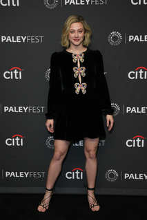 Lili Reinhart feet photo thumbnail