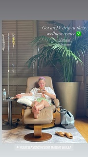 Lili Reinhart feet photo thumbnail
