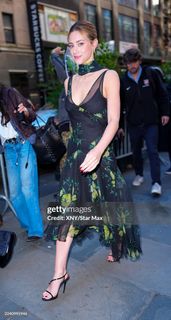 Lili Reinhart feet photo thumbnail