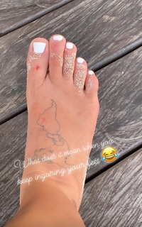 Lili Sepe feet photo 12