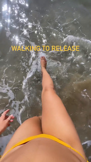Lili Sepe feet photo 3