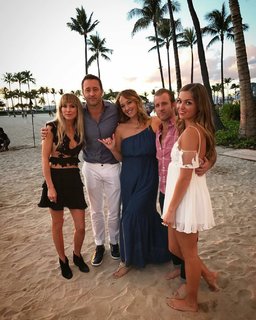 Lili Simmons feet photo thumbnail