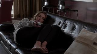 Lili Simmons feet photo thumbnail