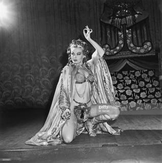 Lili St. Cyr feet photo 12