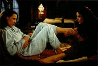 Lili Taylor feet photo 9