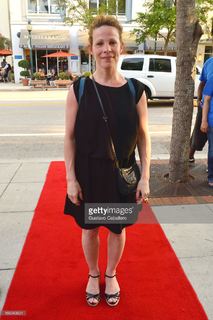 Lili Taylor feet photo 7
