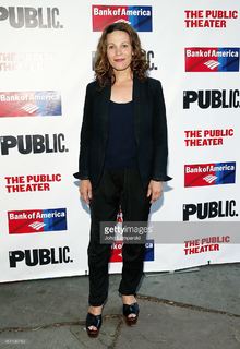 Lili Taylor feet photo 3