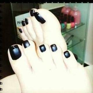Lilia Al Atrash feet photo thumbnail