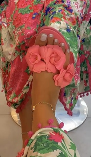 Lilia Al Atrash feet photo thumbnail