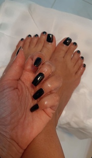 Lilia Al Atrash feet photo thumbnail