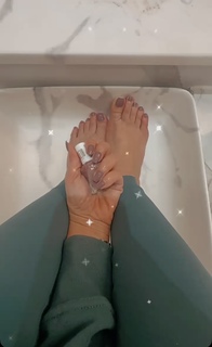 Lilia Al Atrash feet photo thumbnail