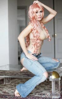 Lilia Lemoine feet photo 13