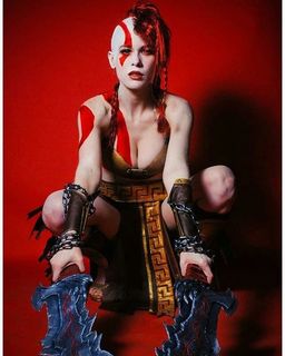 Lilia Lemoine feet photo 17