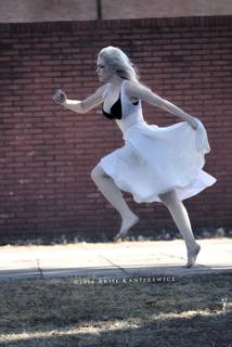 Lilia Lemoine feet photo 14