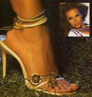 Liliana Lago feet photo 10