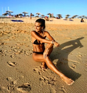 Liliana Santos feet photo 10