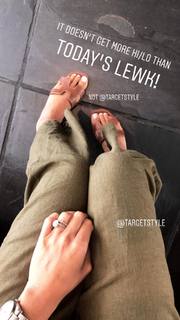 Lilliana Vazquez feet photo 6
