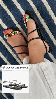 Lilliana Vazquez feet photo 5