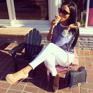 Lilly Ghalichi feet photo 4