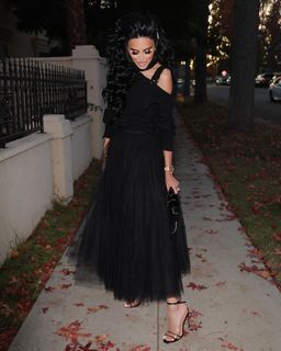 Lilly Ghalichi feet photo 11