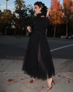 Lilly Ghalichi feet photo 10
