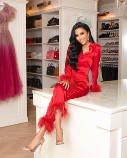 Lilly Ghalichi feet photo 3