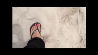 Lilly Singh feet photo thumbnail