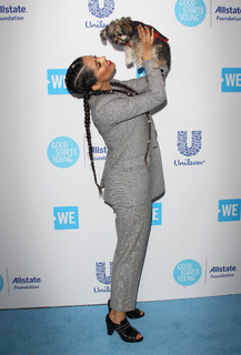 Lilly Singh feet photo thumbnail