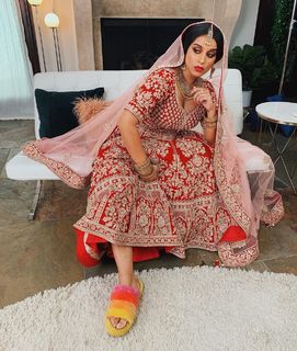 Lilly Singh feet photo thumbnail