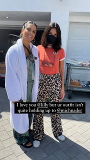 Lilly Singh feet photo thumbnail