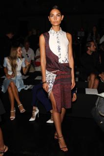Lily Aldridge feet photo thumbnail