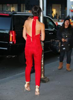 Lily Aldridge feet photo thumbnail