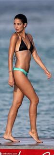 Lily Aldridge feet photo thumbnail